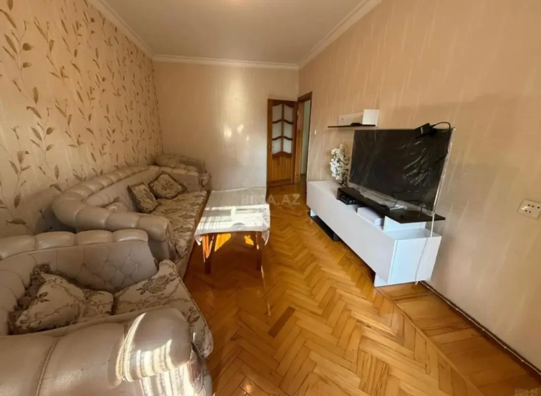 Kirayə verilir 4 otaqlı mənzil 120 m²