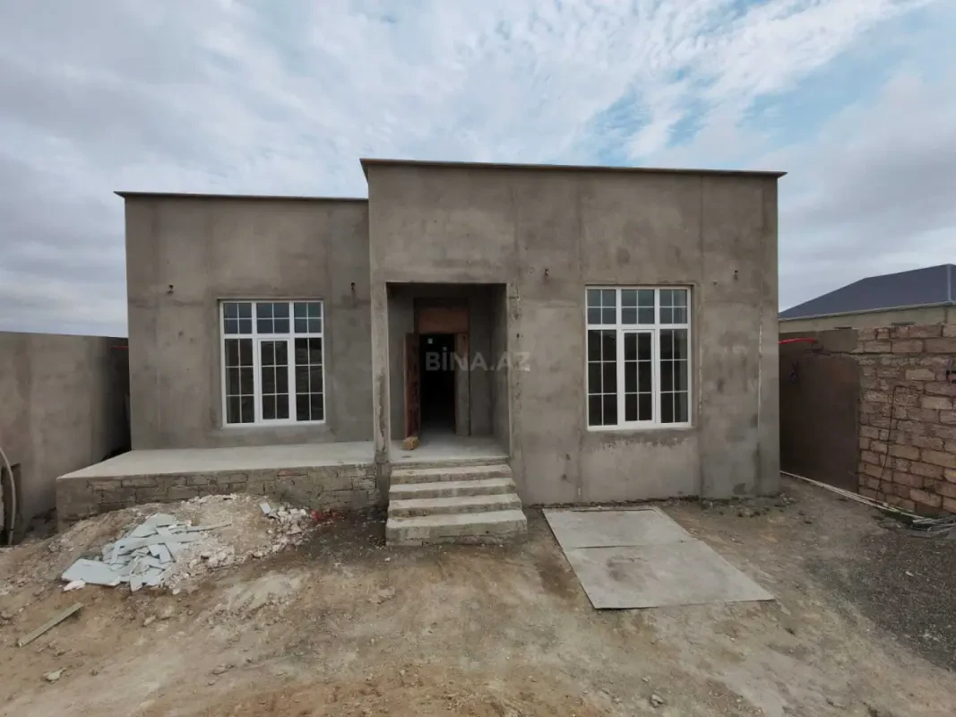 Satılır 4 otaqlı həyət evi 125 m²
