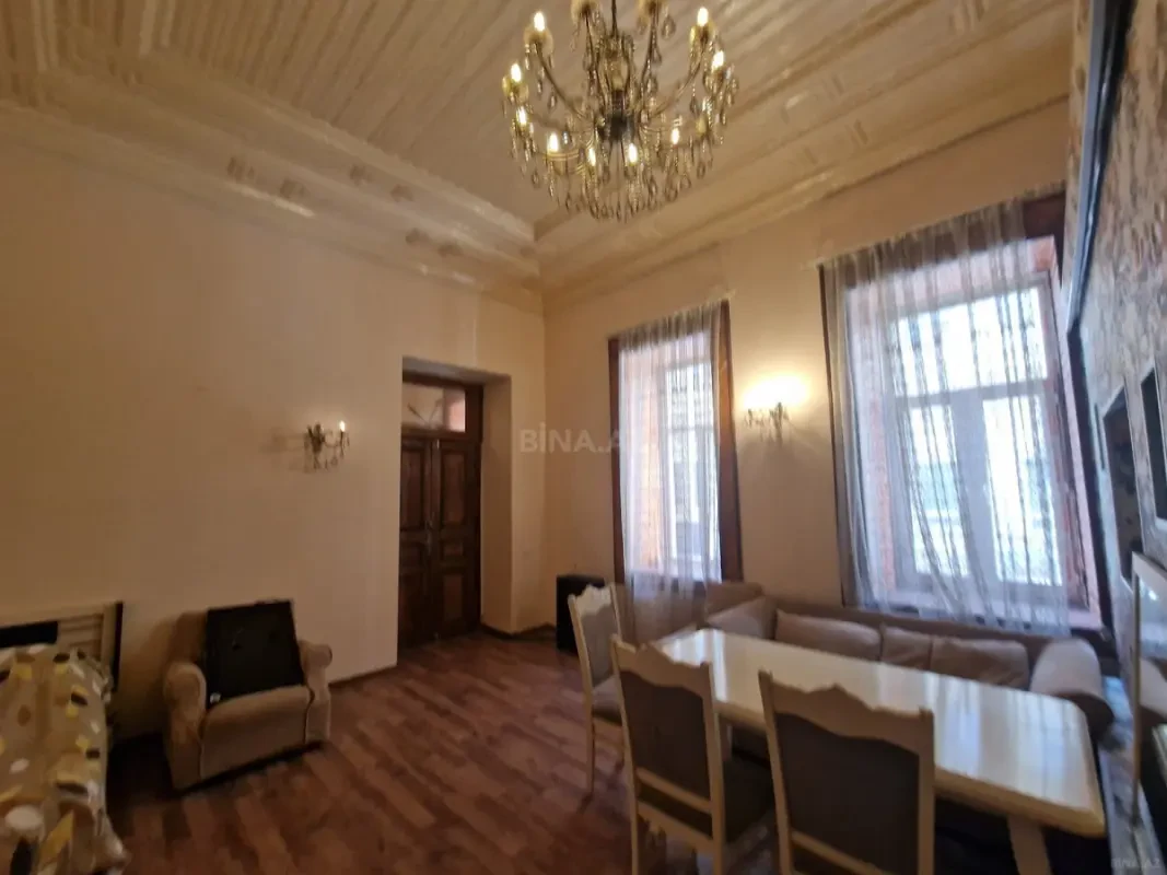 Satılır 2 otaqlı mənzil 55 m²