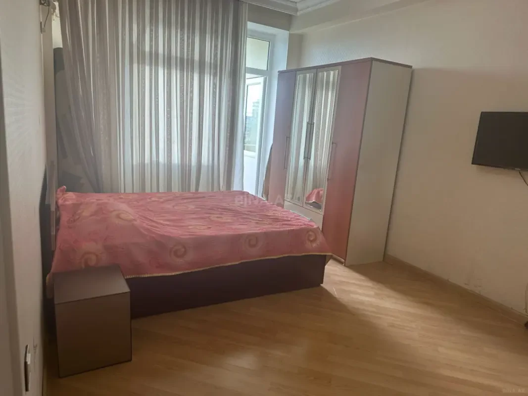 Kirayə verilir 2 otaqlı mənzil 45 m²