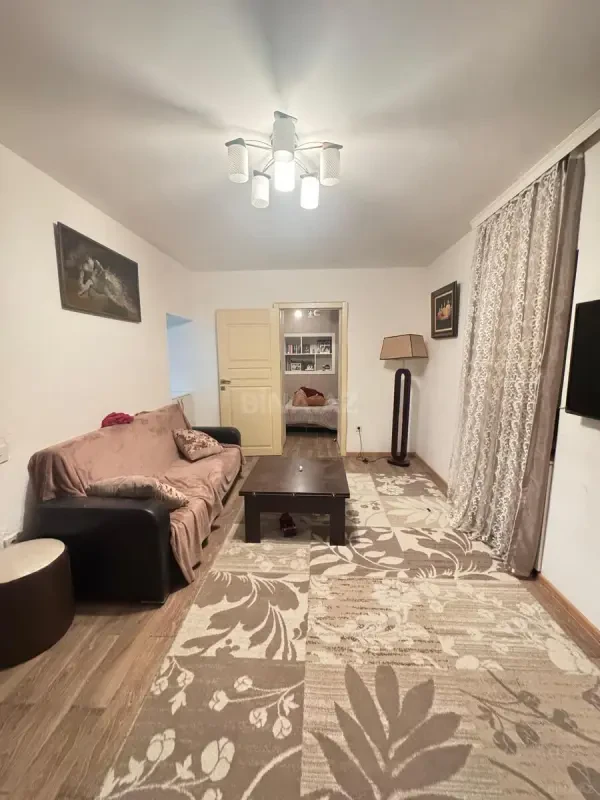 Satılır 3 otaqlı mənzil 70 m²