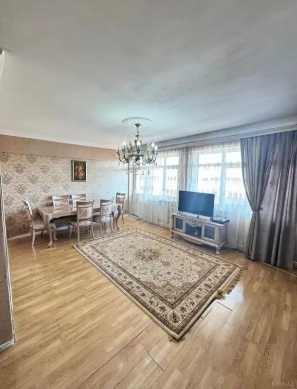 Satılır 3 otaqlı mənzil 95 m²