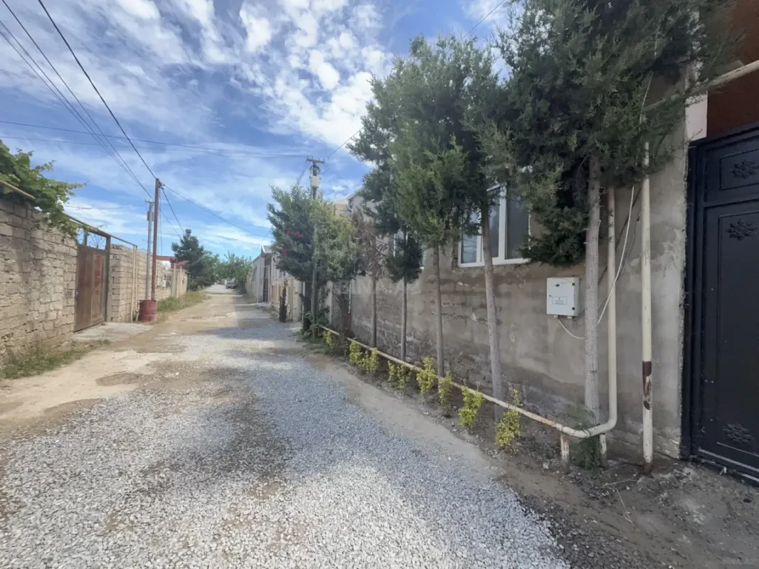 Satılır 3 otaqlı həyət evi 100 m²