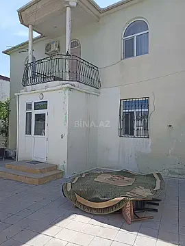 Satılır 7 otaqlı həyət evi 180 m² — Bakı 7 otaq 180.00 m²