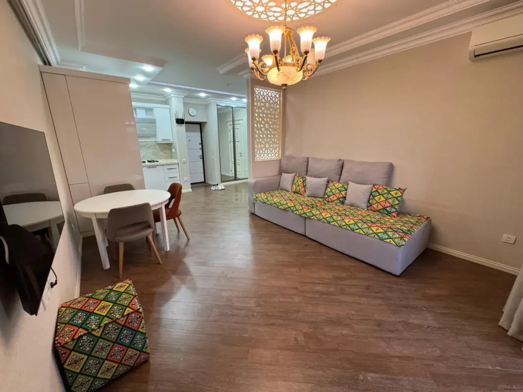 Kirayə verilir 2 otaqlı mənzil 65.1 m²