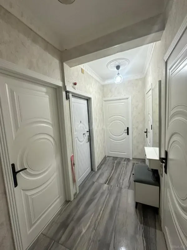 Satılır 3 otaqlı mənzil 83 m²