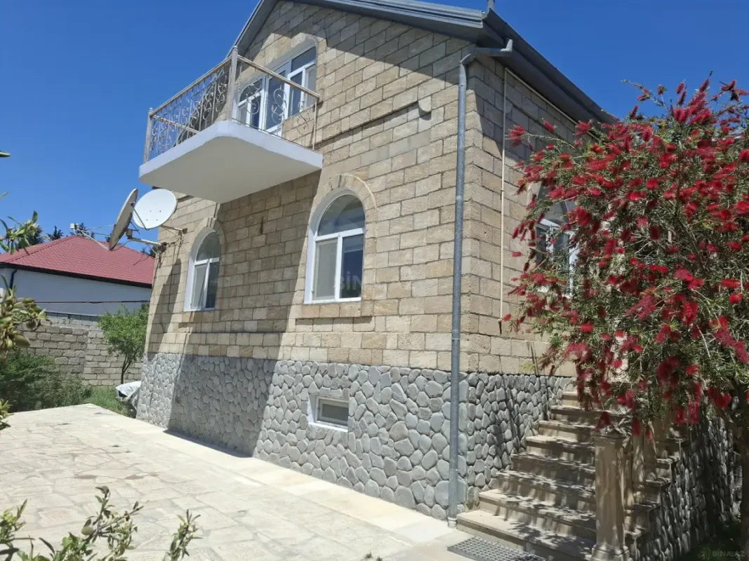 Kirayə verilir 4 otaqlı həyət evi 160 m²