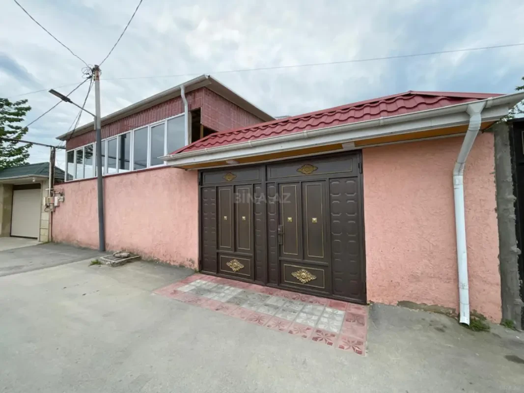 Satılır 4 otaqlı həyət evi 220 m²