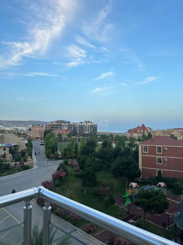 Satılır 3 otaqlı mənzil 104 m²