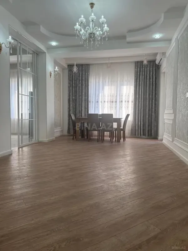 Kirayə verilir 3 otaqlı mənzil 104 m²