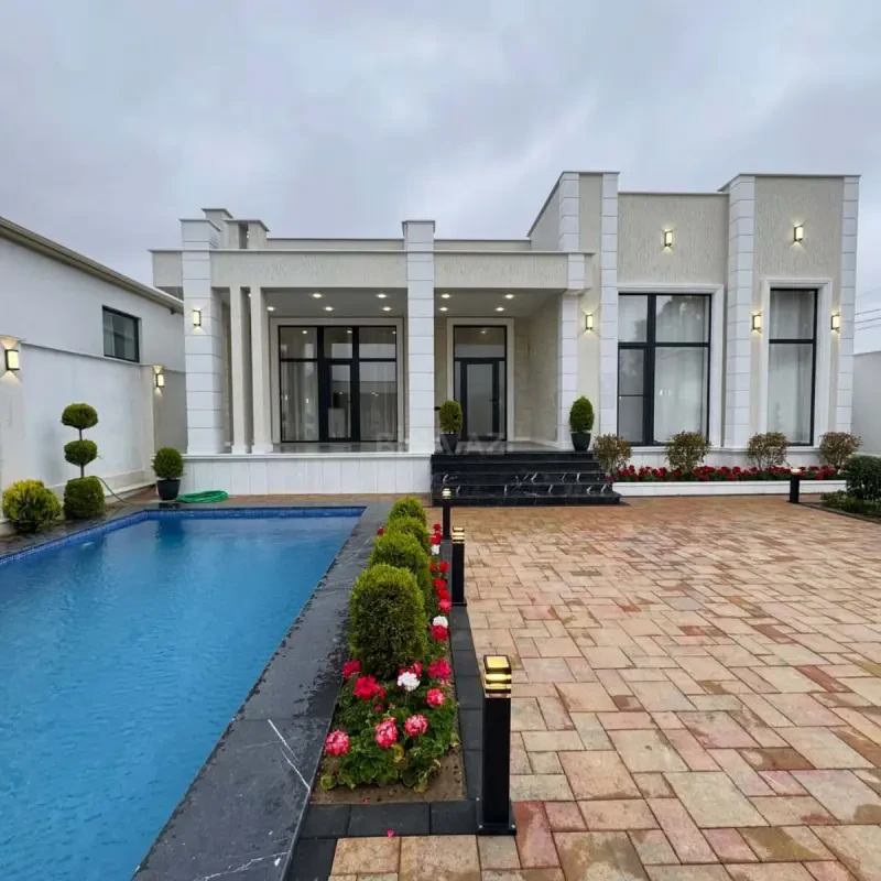 Satılır 4 otaqlı həyət evi 180 m²