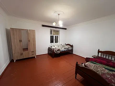Kirayə verilir 4 otaqlı həyət evi 100 m² — Bakı, Nərimanov 4 otaq 100.00 m²