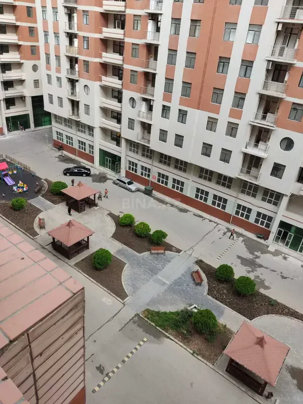 Kirayə verilir 4 otaqlı mənzil 230 m²