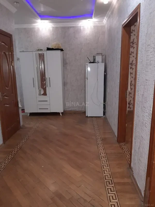 Kirayə verilir 2 otaqlı mənzil 85 m²