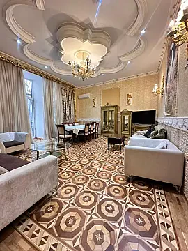 Kirayə verilir 5 otaqlı mənzil 280 m² — Bakı, Sahil qəs. 5 otaq 280.00 m²