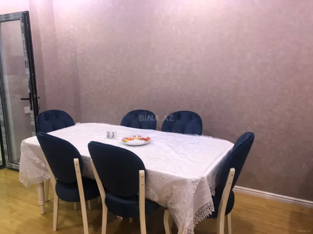 Kirayə verilir 2 otaqlı mənzil 65 m²