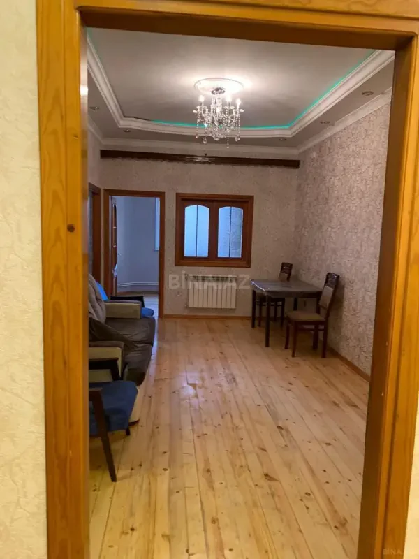 Satılır 2 otaqlı mənzil 70 m²