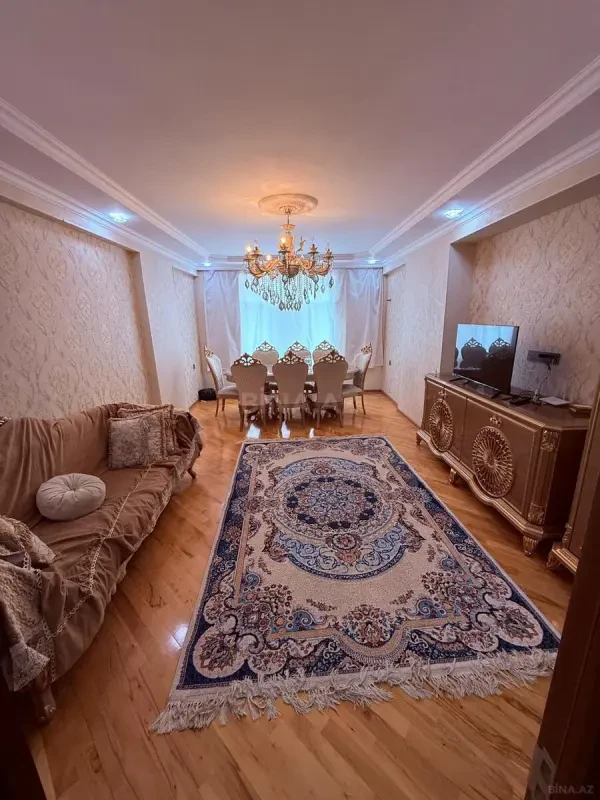 Kirayə verilir 2 otaqlı mənzil 72 m²