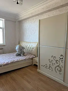 Kirayə verilir 2 otaqlı mənzil 75 m² — Bakı 2 otaq 75.00 m²