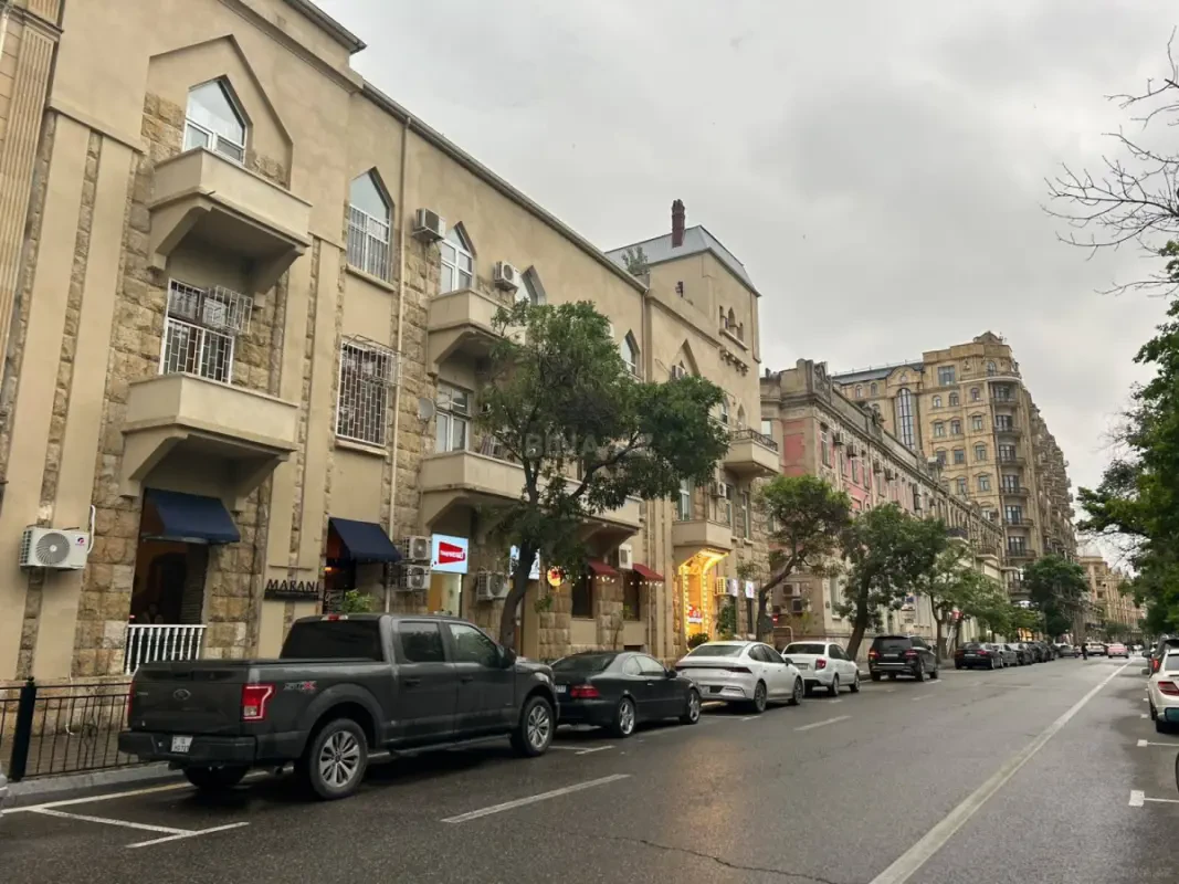 Kirayə verilir 2 otaqlı mənzil 55 m²