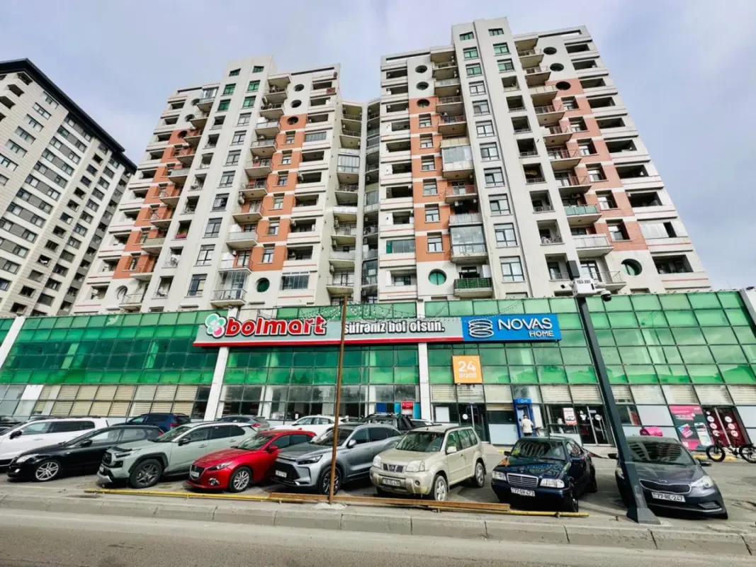 Satılır 3 otaqlı mənzil 110 m²