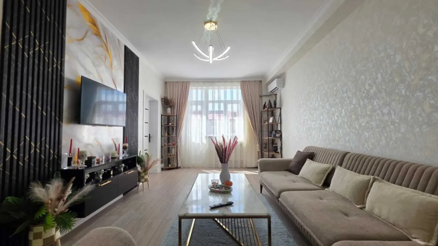 Satılır 2 otaqlı mənzil 58 m²
