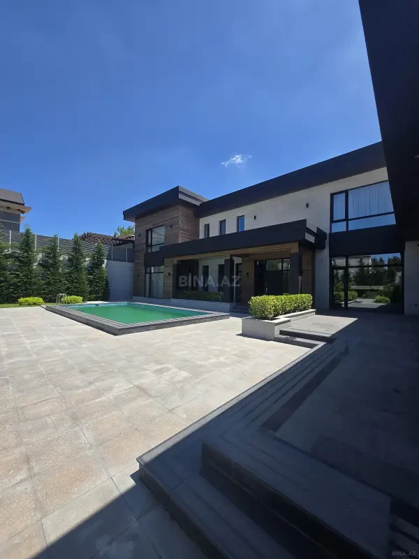 Kirayə verilir 5 otaqlı həyət evi 300 m²