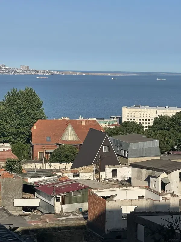 Satılır 2 otaqlı mənzil 70 m²