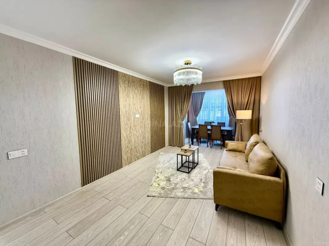 Satılır 2 otaqlı mənzil 57 m²