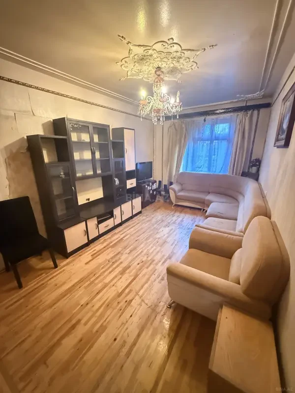 Kirayə verilir 3 otaqlı mənzil 90 m²
