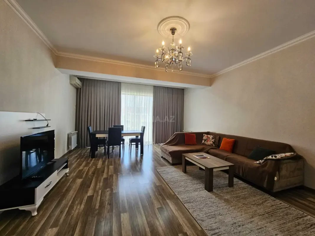 Kirayə verilir 2 otaqlı mənzil 100 m²
