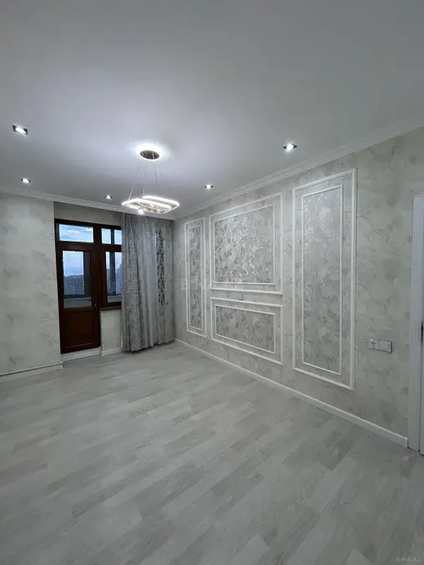 Satılır 2 otaqlı mənzil 68 m²