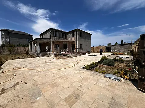 Kirayə verilir 6 otaqlı həyət evi 300 m² — Bakı 6 otaq 300.00 m²