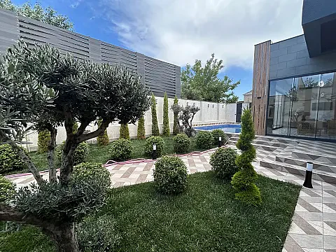 Satılır 5 otaqlı həyət evi 220 m² — Bakı, Mərdəkan 5 otaq 220.00 m²