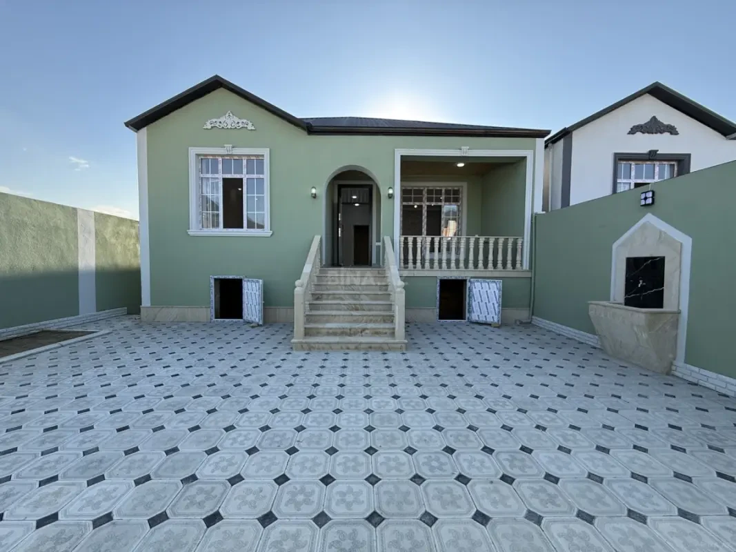 Satılır 3 otaqlı həyət evi 100 m²
