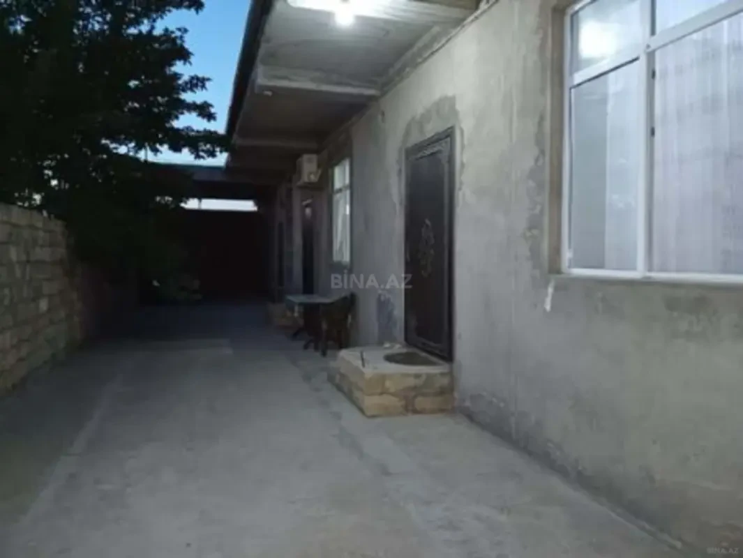 Satılır 2 otaqlı həyət evi 80 m²
