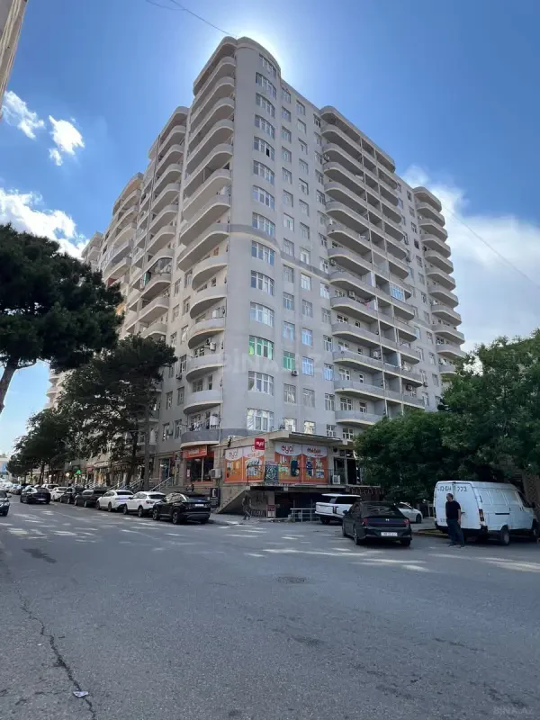Satılır 2 otaqlı mənzil 90 m²