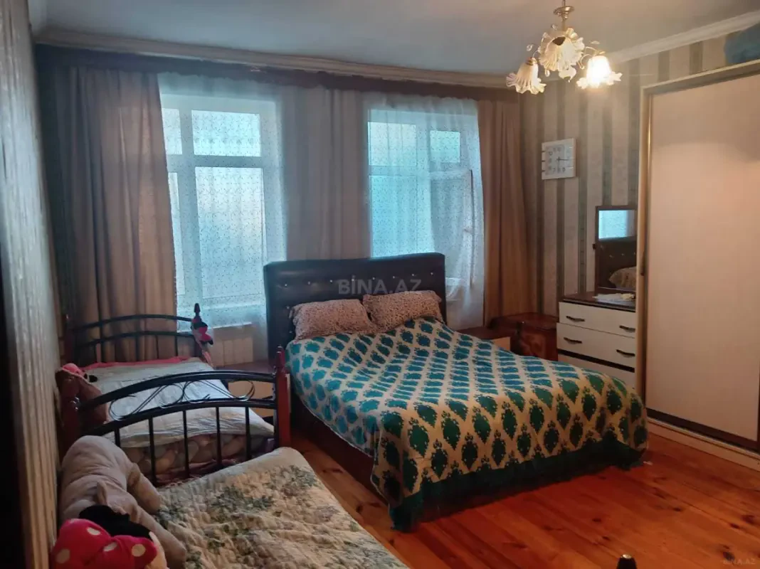 Satılır 4 otaqlı həyət evi 148 m²