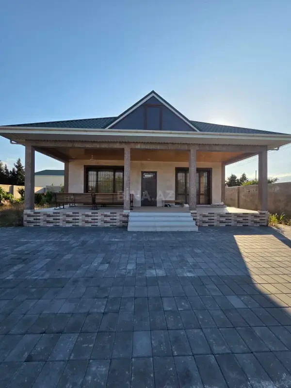 Satılır 4 otaqlı həyət evi 180 m²
