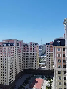 Satılır 3 otaqlı mənzil 136 m² — Bakı 3 otaq 136.00 m²