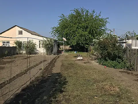Satılır 3 otaqlı həyət evi 65 m² — Lənkəran 3 otaq 65.00 m²