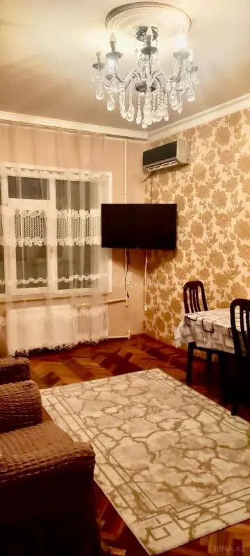 Kirayə verilir 2 otaqlı mənzil 42 m²
