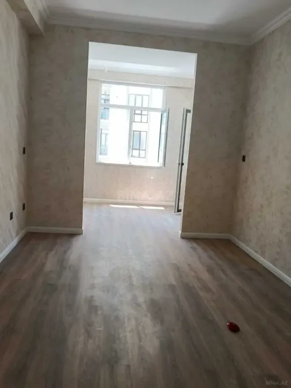 Satılır 2 otaqlı mənzil 83 m²