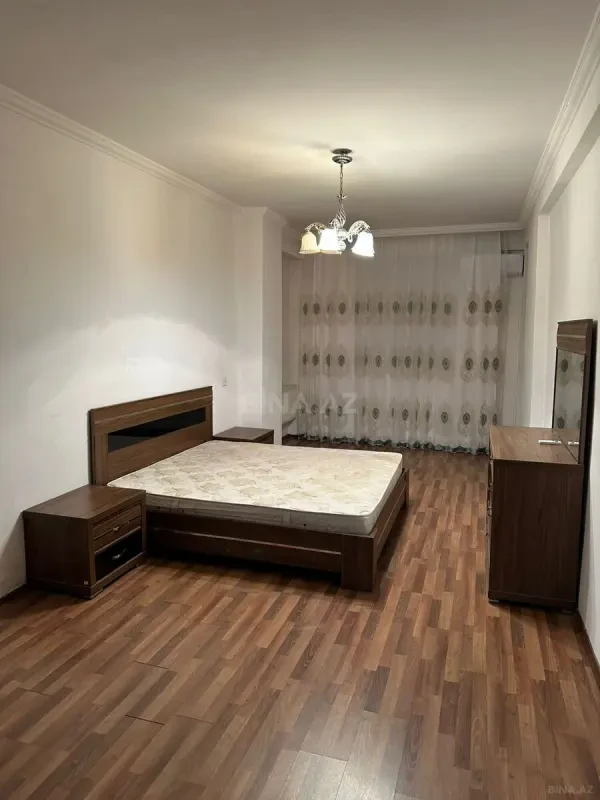 Kirayə verilir 2 otaqlı mənzil 70 m²