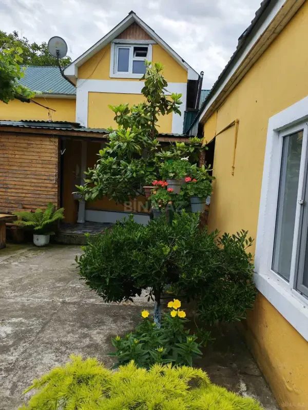 Kirayə verilir 3 otaqlı həyət evi 250 m²