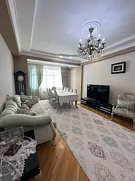 Satılır 5 otaqlı mənzil 175 m² — Bakı, Memar Əcəmi yanı 5 otaq 175.00 m²
