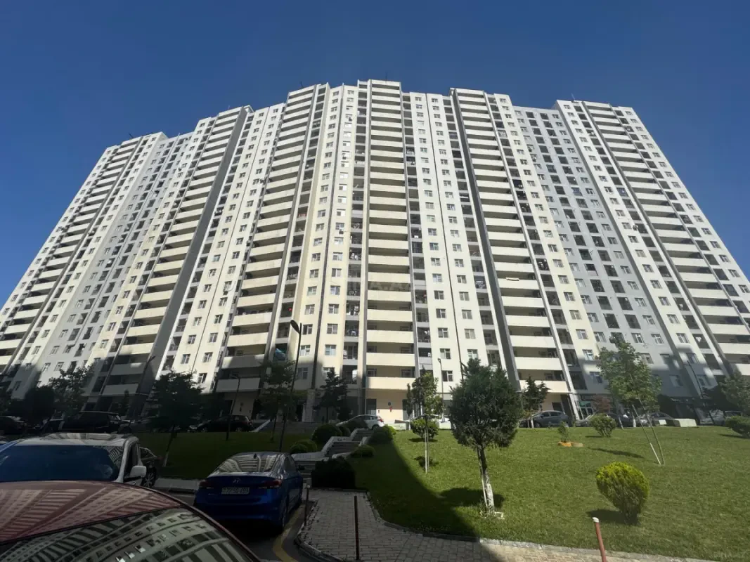 Satılır 3 otaqlı mənzil 94 m²