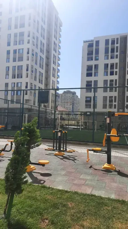 Satılır 2 otaqlı mənzil 66 m²