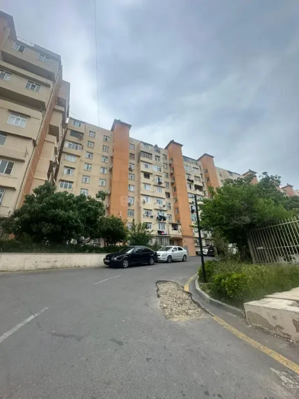 Satılır 2 otaqlı mənzil 42 m²
