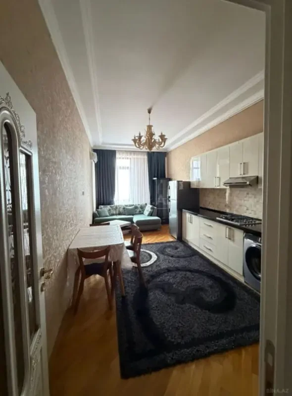 Kirayə verilir 2 otaqlı mənzil 70 m²